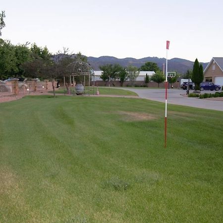 Tacit Shadow Resort Paradise Deluxe Suite, Gym, Coffee Bar, Hot-Tub, Free Laundry, Food Available Parowan Eksteriør bilde