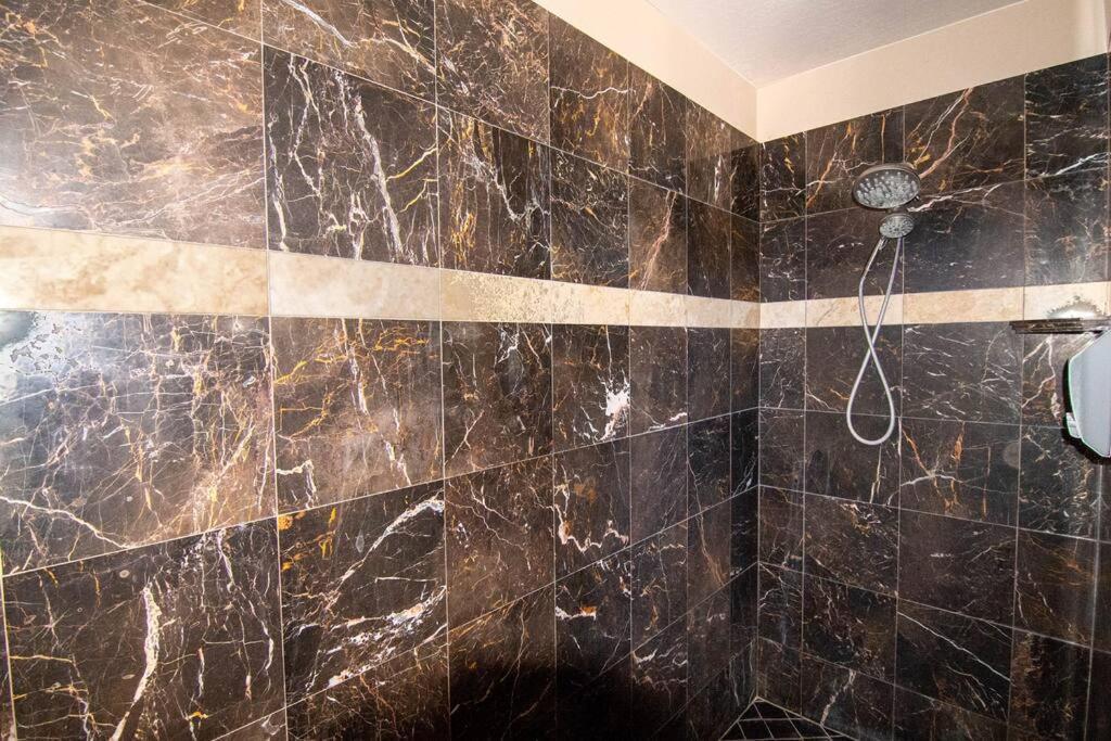 Tacit Shadow Resort Paradise Deluxe Suite, Gym, Coffee Bar, Hot-Tub, Free Laundry, Food Available Parowan Eksteriør bilde